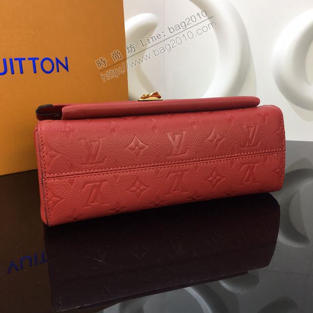 LV包 lv新款女包 Vavin小號手袋 壓紋Monogram Empreinte牛皮 皮革鏈帶 LV單肩斜挎女包  ydh3413